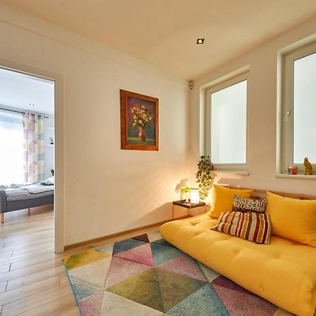 براتسيلافا Pineapple Apartment المظهر الخارجي الصورة